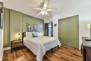 415 E Beach Dr, Galveston, TX 77550 - Photo 12