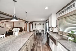 131 Kiowa Ct, Rosharon, TX 77583 - Photo 4