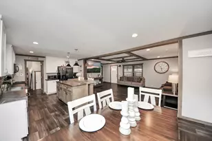 131 Kiowa Ct, Rosharon, TX 77583 - Photo 8