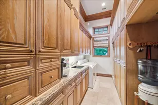 13415 Jibstay Ct, Galveston, TX 77554 - Photo 34