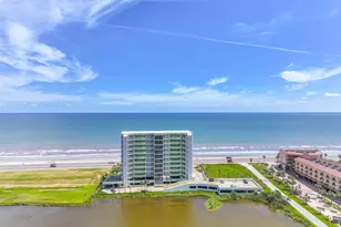9420 Seawall Blvd, Galveston, TX 77554 - Photo 2