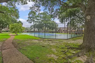 320 Summerwood St, Beaumont, TX 77706 - Photo 46