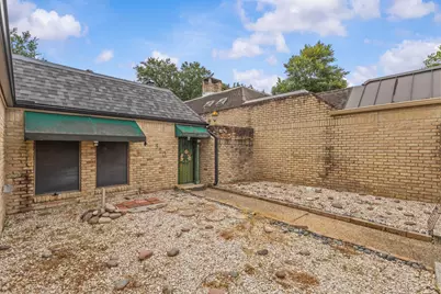 320 Summerwood Street, Beaumont, TX 77706 - Photo 8