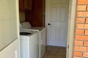 110 S Oleander St, Lake Jackson, TX 77566 - Photo 20