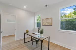 4709 Thornton Villas Ln, Houston, TX 77018 - Photo 8