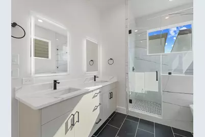 4709 Thornton Villas Lane, Houston, TX 77018 - Photo 22