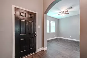 8515 Holly Spring Ln, Baytown, TX 77523 - Photo 8