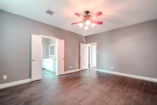 8515 Holly Spring Ln, Baytown, TX 77523 - Photo 16