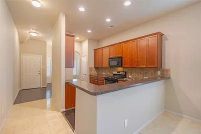 28514 Lockeridge Springs Drive, Spring, TX 77386 - Photo 4