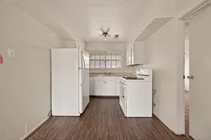 4307 Holloway Dr, Houston, TX 77047 - Photo 12