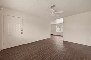 4307 Holloway Dr, Houston, TX 77047 - Photo 8