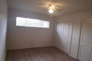 8906 Ilona Ln, Houston, TX 77025 - Photo 10