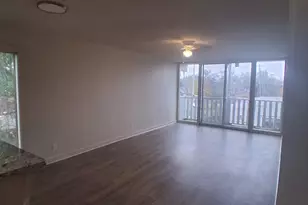 8906 Ilona Ln, Houston, TX 77025 - Photo 6