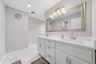 450 N Sunset Blvd, Holiday Lakes, TX 77515 - Photo 24