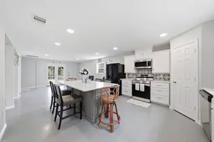 450 N Sunset Blvd, Holiday Lakes, TX 77515 - Photo 10