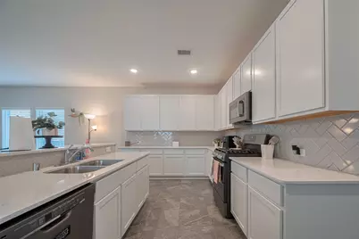 2446 Palisade Crest Drive, Rosharon, TX 77583 - Photo 12