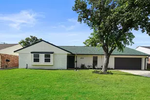 4311 Brookfield Dr, Houston, TX 77045 - Photo 2