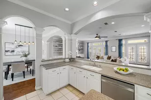 5217 Blossom St, Houston, TX 77007 - Photo 4