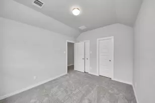 12022 Maple Oak Dr, Houston, TX 77066 - Photo 4