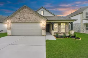 12022 Maple Oak Dr, Houston, TX 77066 - Photo 1