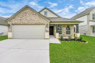 12022 Maple Oak Dr, Houston, TX 77066 - Photo 2