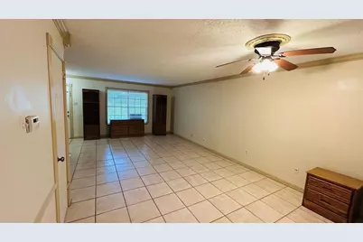 7600 Burgoyne Road #115, Houston, TX 77063 - Photo 4