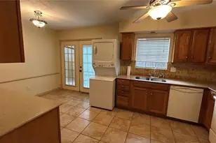 7600 Burgoyne Rd, Houston, TX 77063 - Photo 10