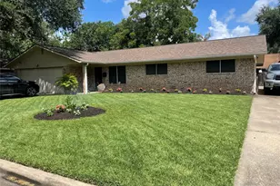 2825 Encino Ave, Bay City, TX 77414 - Photo 2