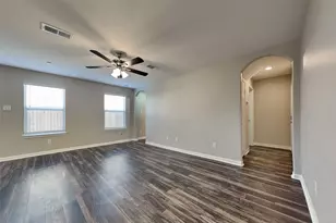 10208 Red Fern Ct, Conroe, TX 77385 - Photo 2