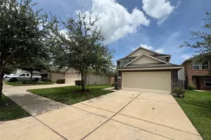 12935 Almeda Crossing Ct, Houston, TX 77048 - Photo 2