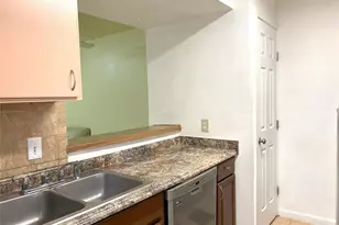 7831 Fuqua St, Houston, TX 77075 - Photo 10