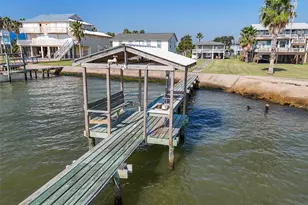 1313 8th St, Dickinson, TX 77539 - Photo 34