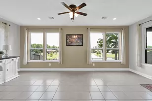 1923 Elkington Cir, Conroe, TX 77304 - Photo 20