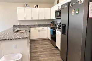 2719 Marguerite St, Bay City, TX 77414 - Photo 2