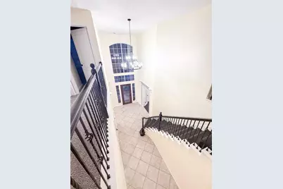 79 W Shale Creek Circle, The Woodlands, TX 77382 - Photo 6