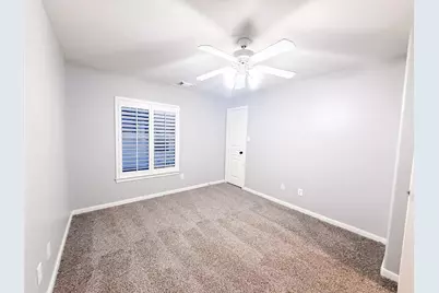 79 W Shale Creek Circle, The Woodlands, TX 77382 - Photo 16