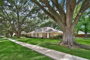 4907 Apollo St, Houston, TX 77018 - Photo 2