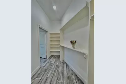 10127 Grover Ln, Houston, TX 77041 - Photo 8