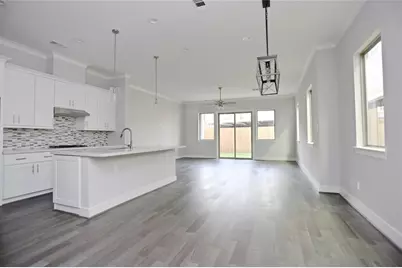513 W Bell Street, Houston, TX 77019 - Photo 2