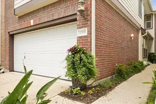 1319 Ella Pl, Houston, TX 77008 - Photo 6