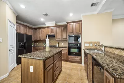 1319 Ella Place, Houston, TX 77008 - Photo 12