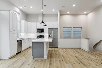 5221 Hillman Street #B, Houston, TX 77023 - Photo 8