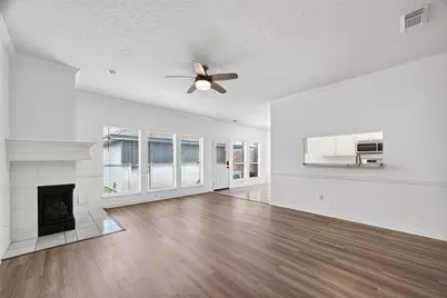 1253 El Camino Village Drive, Webster, TX 77058 - Photo 18