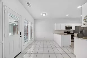 1253 El Camino Village Dr, Webster, TX 77058 - Photo 16