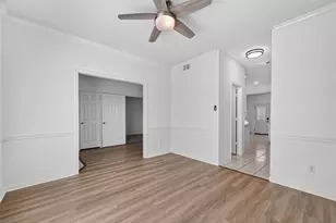 1253 El Camino Village Dr, Webster, TX 77058 - Photo 6