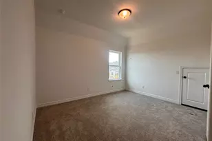 7911 Jade Crst Dr, Angleton, TX 77515 - Photo 14