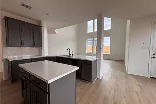 7911 Jade Crst Dr, Angleton, TX 77515 - Photo 2