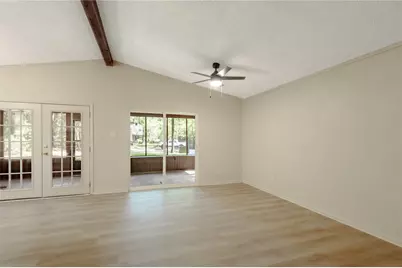 28633 Shawnee Court, Huntsville, TX 77320 - Photo 10