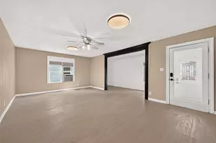 1403 N Avenue F, Freeport, TX 77541 - Photo 4