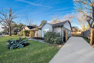 3842 Westmeadow Drive, Houston, TX 77082 - Photo 2